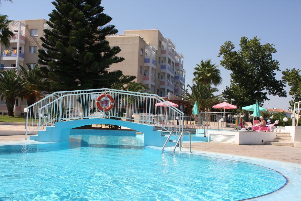 Astreas Beach Hotel Apartments Protaras Exterior photo